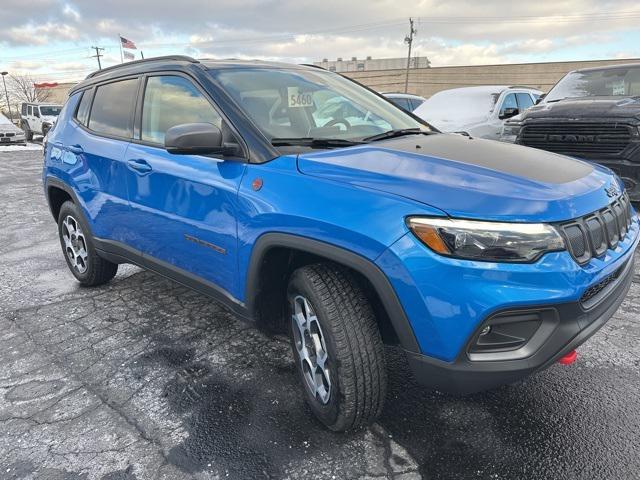 used 2022 Jeep Compass car, priced at $25,000