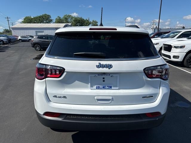 new 2024 Jeep Compass car, priced at $29,990