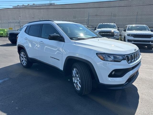 new 2024 Jeep Compass car, priced at $29,990