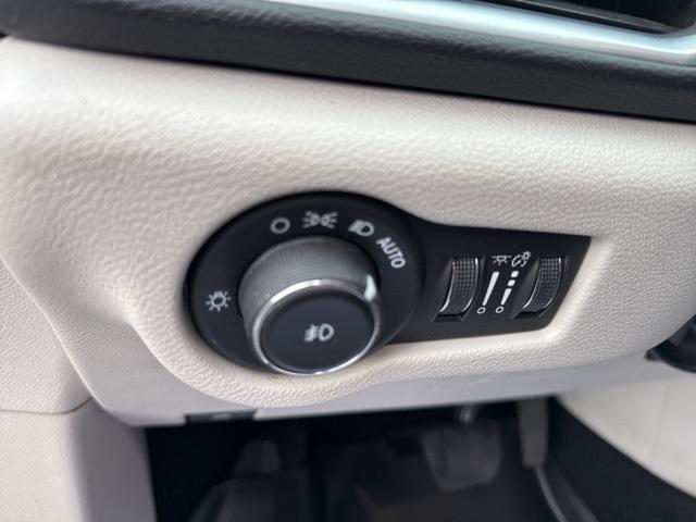 used 2018 Chrysler Pacifica car, priced at $18,495