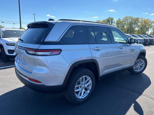 new 2025 Jeep Grand Cherokee car, priced at $42,470