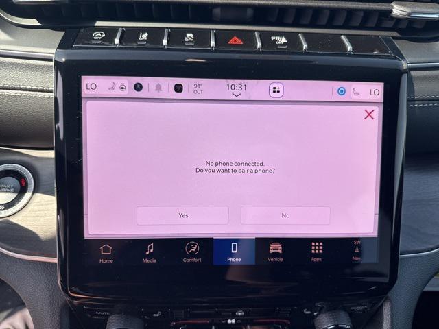 new 2025 Jeep Grand Cherokee car, priced at $49,142