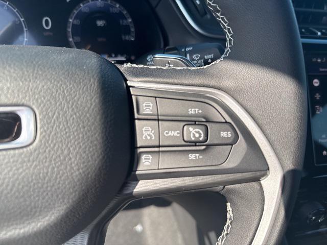 new 2025 Jeep Grand Cherokee car, priced at $41,333