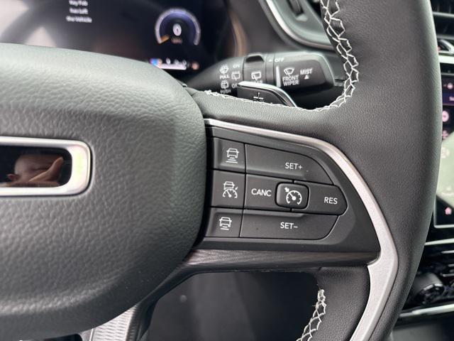 new 2025 Jeep Grand Cherokee L car, priced at $42,477