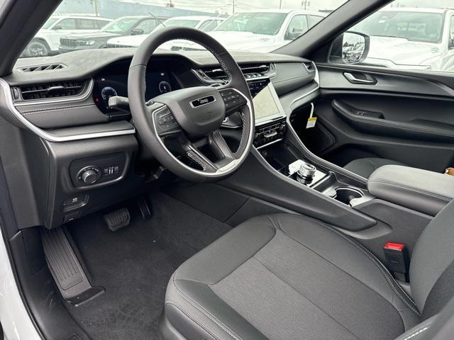 new 2025 Jeep Grand Cherokee L car, priced at $42,477