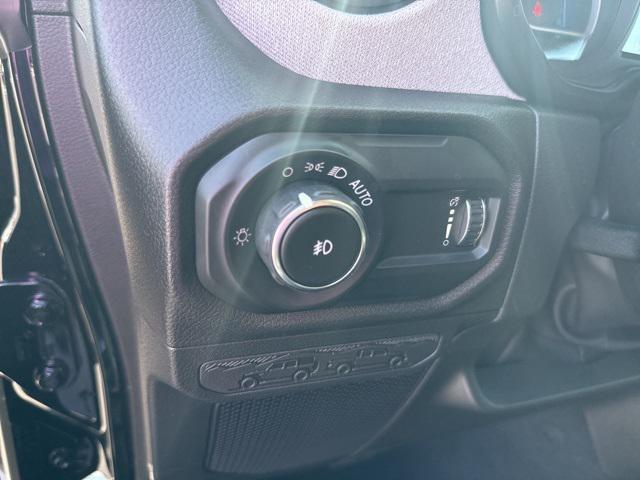 new 2025 Jeep Wrangler car, priced at $44,018