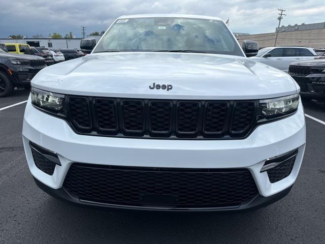 new 2025 Jeep Grand Cherokee car, priced at $52,215