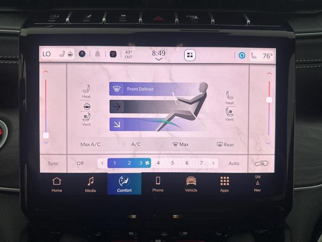 new 2025 Jeep Grand Cherokee car, priced at $49,671