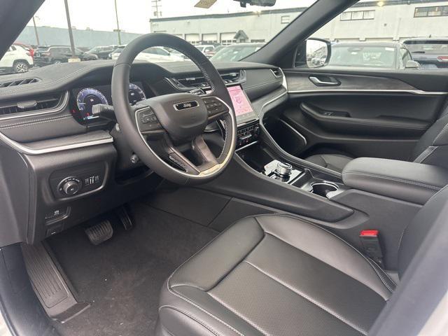 new 2025 Jeep Grand Cherokee car, priced at $49,671