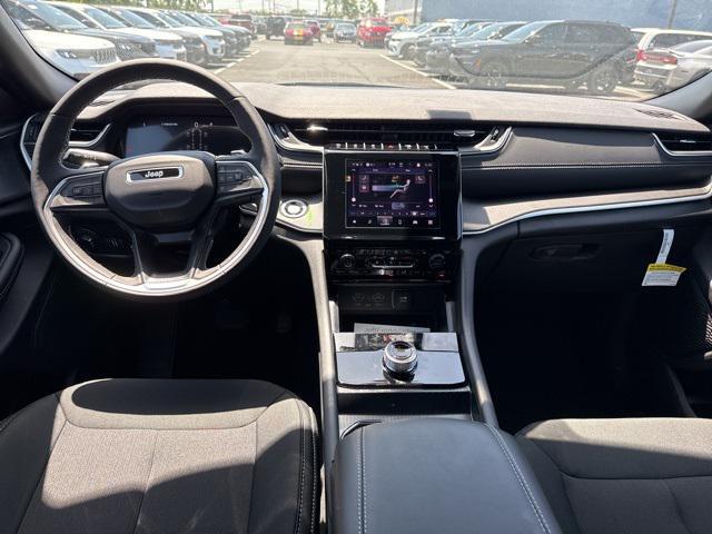 new 2025 Jeep Grand Cherokee L car, priced at $42,989