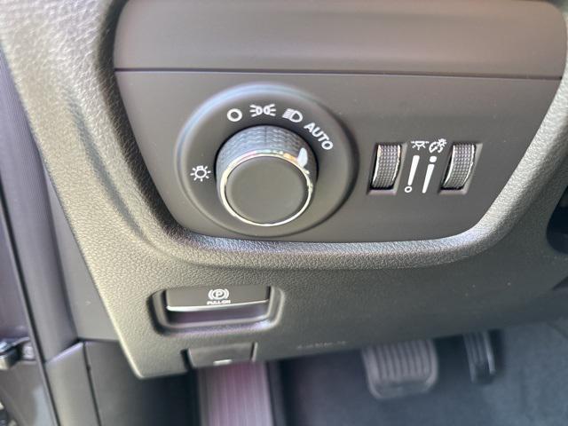 new 2025 Jeep Grand Cherokee L car, priced at $42,989