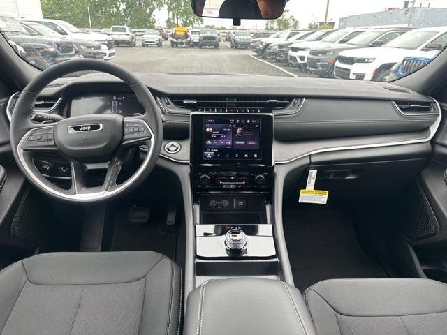 new 2025 Jeep Grand Cherokee car, priced at $41,333