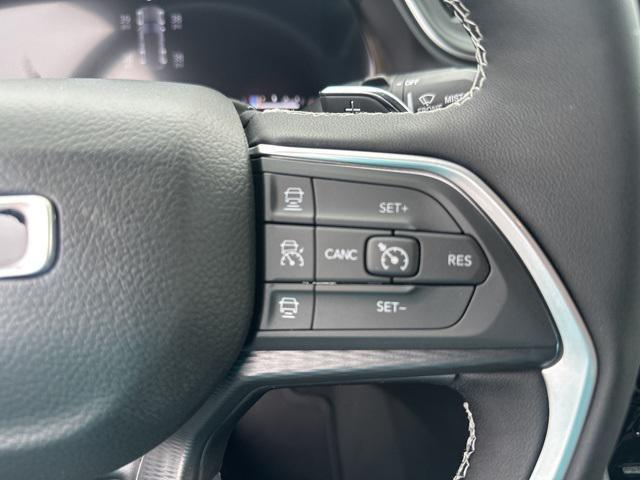 new 2025 Jeep Grand Cherokee car, priced at $41,333