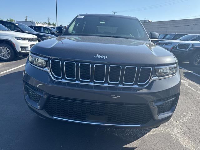new 2025 Jeep Grand Cherokee car, priced at $41,333