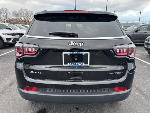 new 2025 Jeep Compass car, priced at $30,075