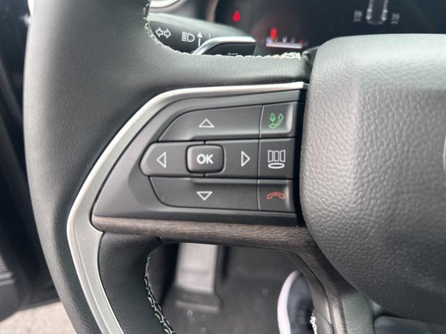 new 2025 Jeep Grand Cherokee car, priced at $46,800