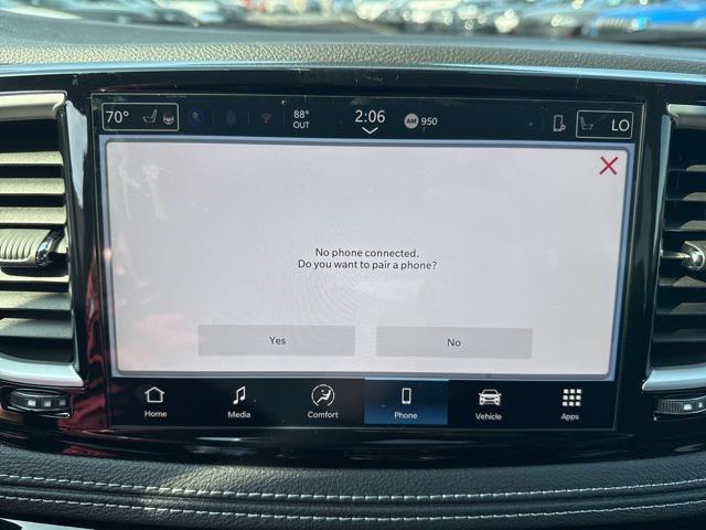 new 2025 Chrysler Pacifica car, priced at $42,247