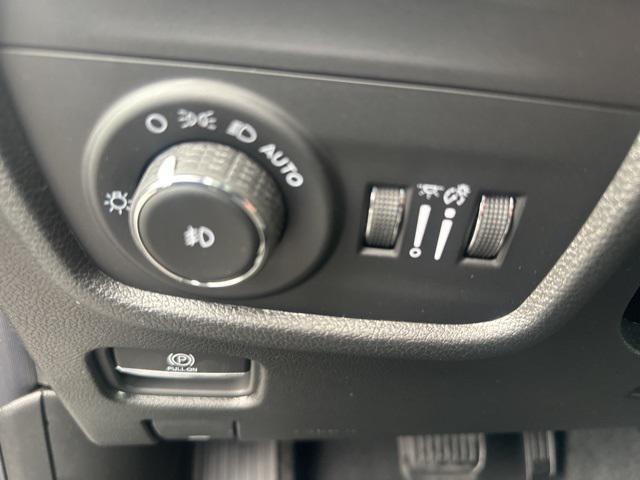 new 2025 Jeep Grand Cherokee L car, priced at $51,100