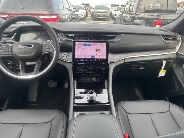 new 2025 Jeep Grand Cherokee L car, priced at $48,014