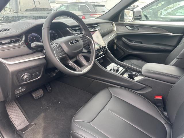new 2025 Jeep Grand Cherokee L car, priced at $48,014