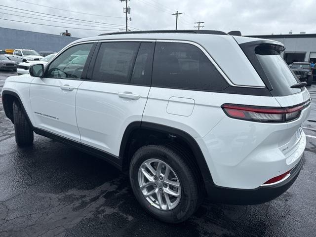 new 2025 Jeep Grand Cherokee car, priced at $40,821