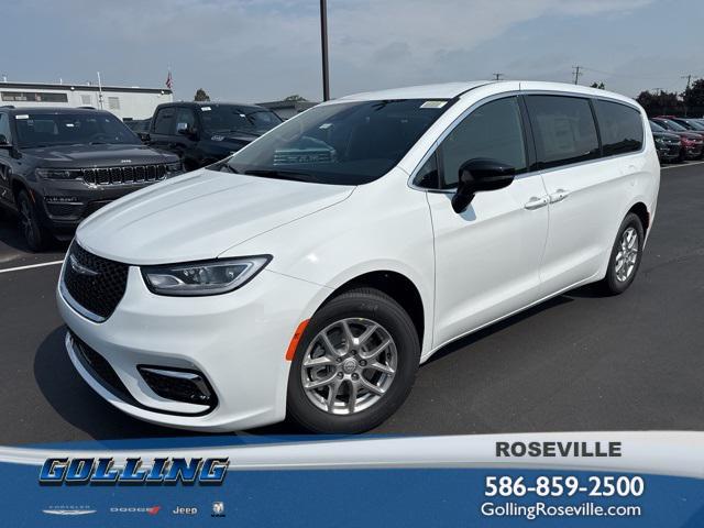new 2025 Chrysler Pacifica car, priced at $41,752