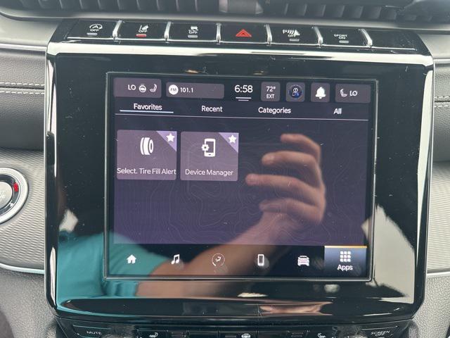 new 2025 Jeep Grand Cherokee car, priced at $40,821