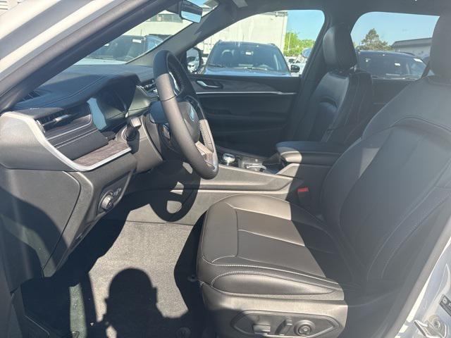 new 2025 Jeep Grand Cherokee car, priced at $46,469