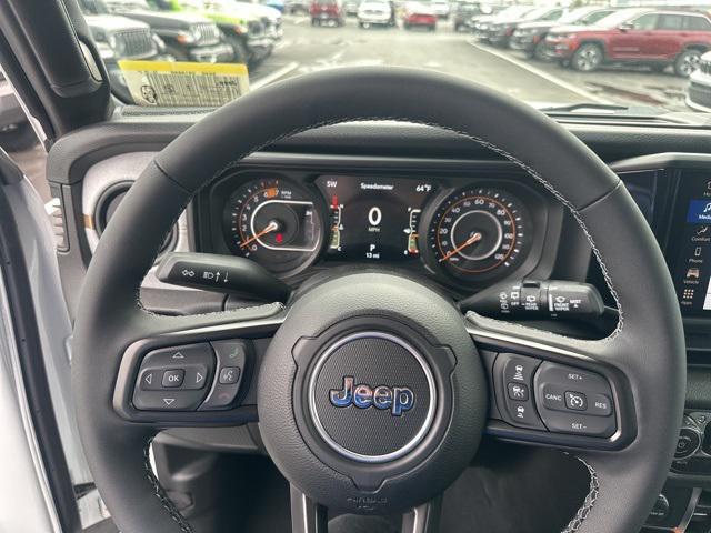 new 2025 Jeep Wrangler car, priced at $47,476