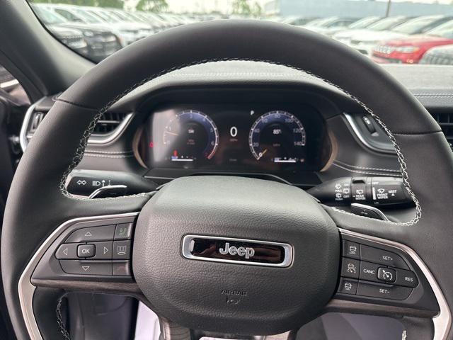new 2025 Jeep Grand Cherokee car, priced at $49,142