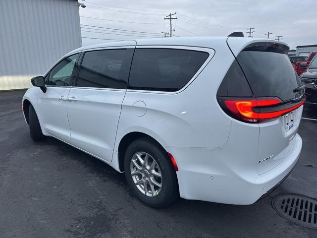 new 2025 Chrysler Pacifica car, priced at $41,500