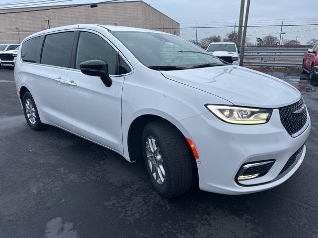 new 2025 Chrysler Pacifica car, priced at $41,500