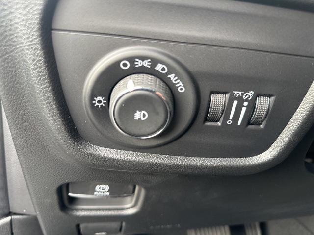 new 2025 Jeep Grand Cherokee L car, priced at $52,055