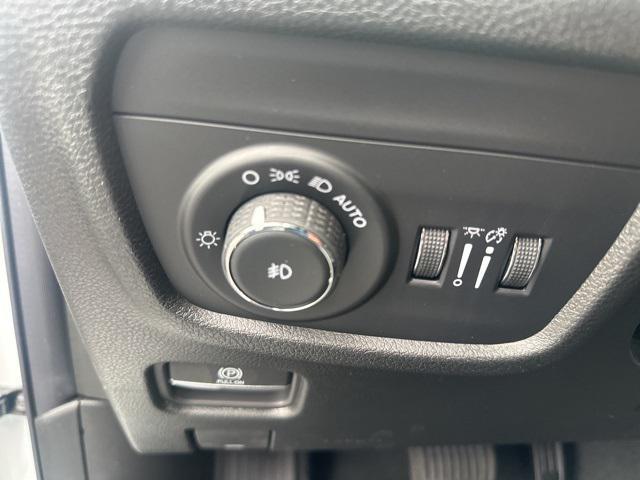 new 2025 Jeep Grand Cherokee L car, priced at $45,999