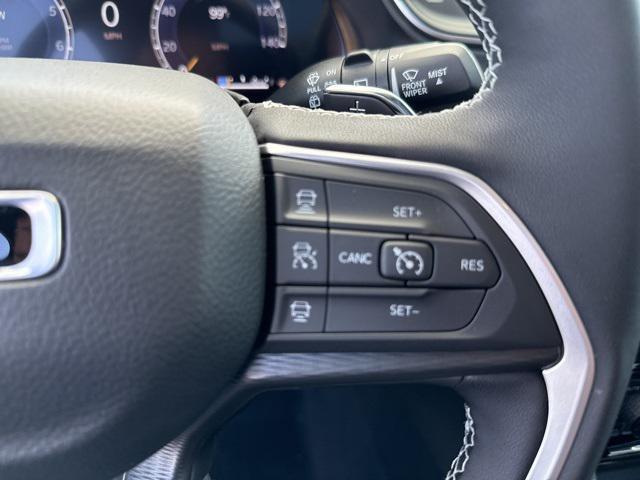 new 2025 Jeep Grand Cherokee car, priced at $40,821