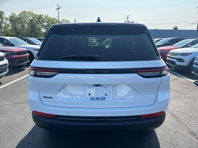 new 2024 Jeep Grand Cherokee car, priced at $41,679