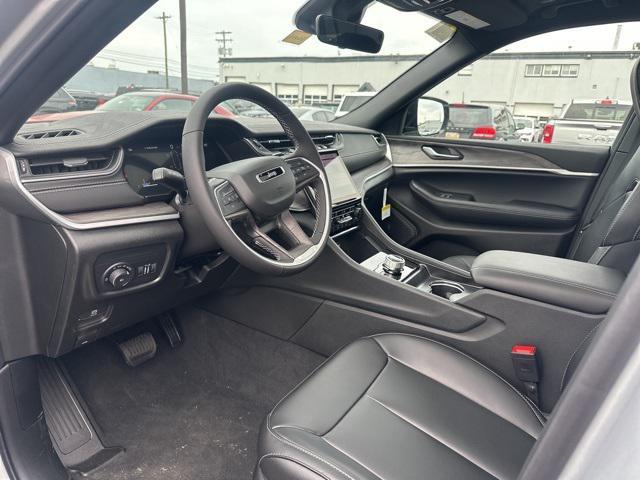 new 2025 Jeep Grand Cherokee L car, priced at $51,100