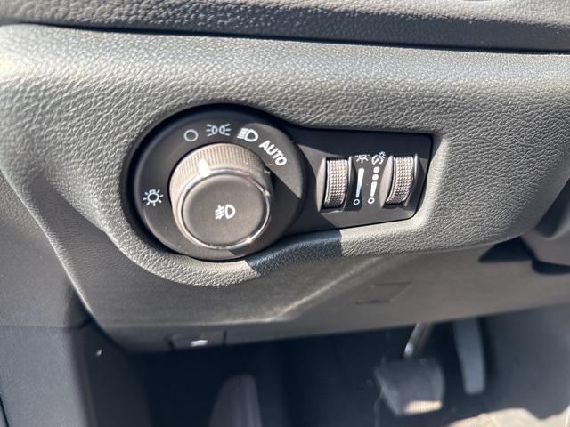 new 2025 Chrysler Pacifica car, priced at $55,055