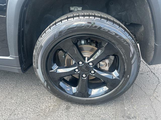 used 2023 Jeep Grand Cherokee car, priced at $34,795