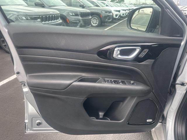 new 2025 Jeep Compass car, priced at $37,677