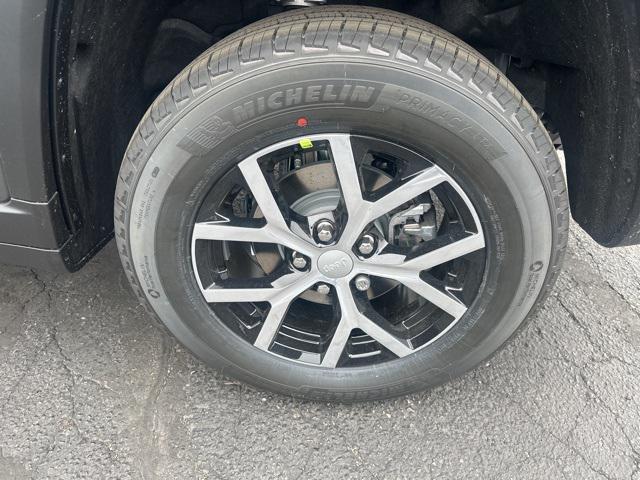 new 2025 Jeep Grand Cherokee car, priced at $46,800