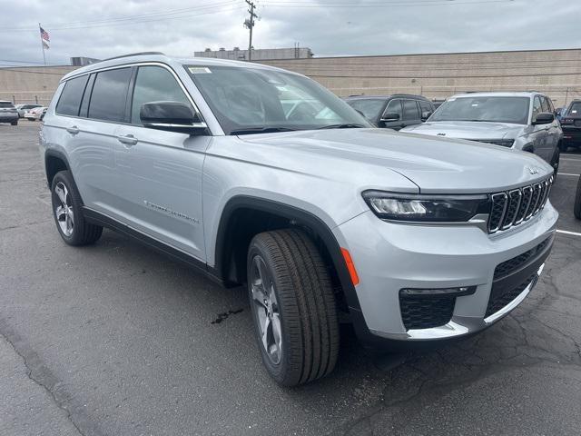 new 2025 Jeep Grand Cherokee L car, priced at $48,014