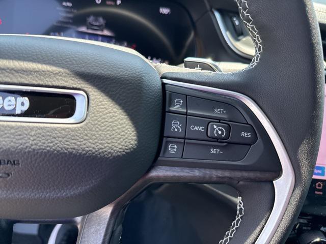 new 2025 Jeep Grand Cherokee car, priced at $44,639