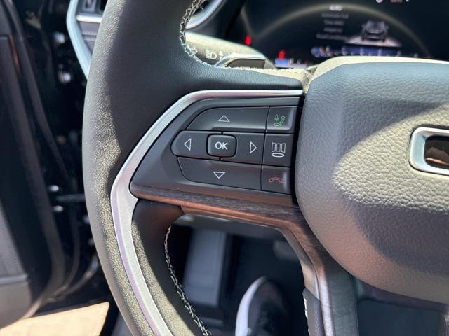 new 2025 Jeep Grand Cherokee car, priced at $44,639