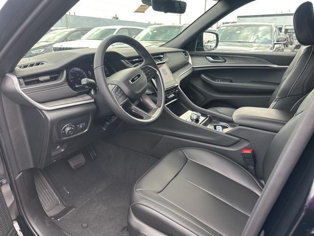 new 2025 Jeep Grand Cherokee car, priced at $46,981