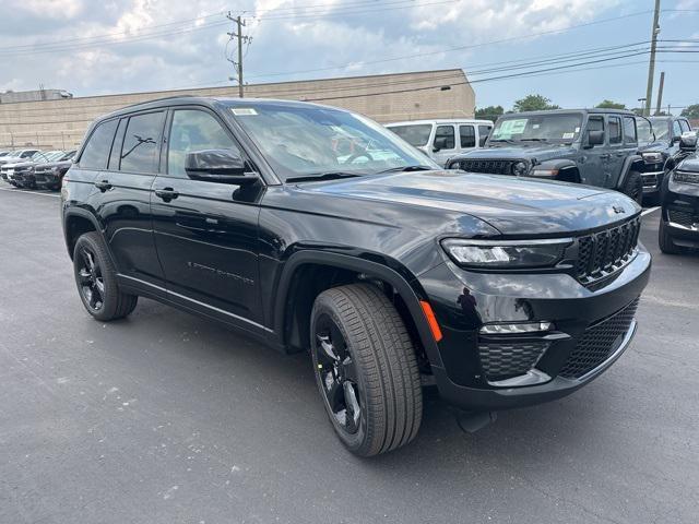 new 2025 Jeep Grand Cherokee car, priced at $46,981