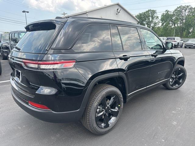 new 2025 Jeep Grand Cherokee car, priced at $46,981
