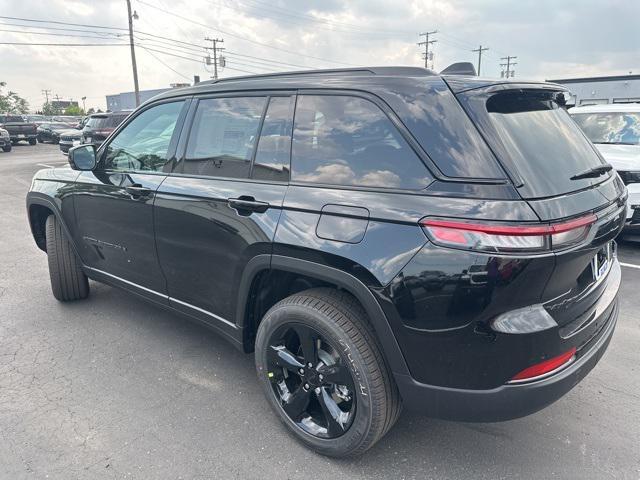 new 2025 Jeep Grand Cherokee car, priced at $46,981
