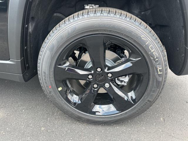 new 2025 Jeep Grand Cherokee car, priced at $46,981