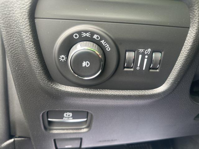 used 2024 Jeep Grand Cherokee car, priced at $41,795